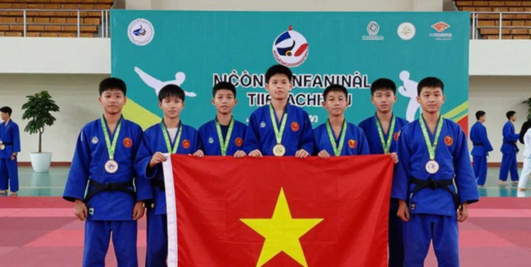 Hai lần bị loại trong ba tháng: Abdul và khoảng trống phía sau một cú đấm lén